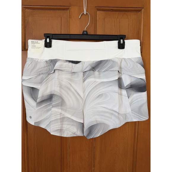 Women's Calia White & Grey Kick It Up Performance Shorts Size XXL NWT - Picture 3 of 4